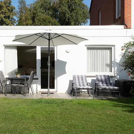 Haus Raketin Krabbe * Rettin