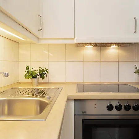 Haus Raketin Krabbe *