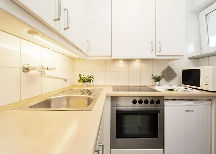 Haus Raketin Krabbe Rettin